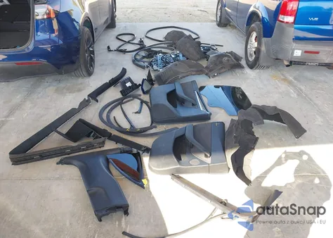 2024 Tesla Model Y Long Range Dual Motor All-Wheel Drive from USA, damaged, VIN 7SAYGDEE0RA238536